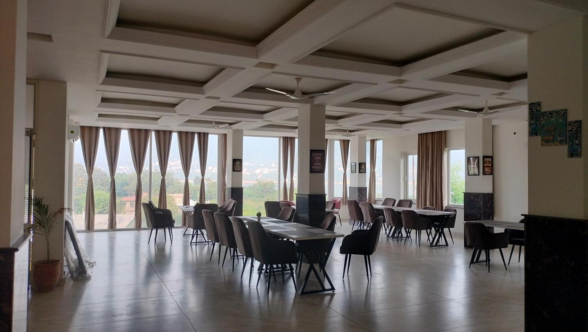 Govind Sagar View Hotel & Restaurant Bilaspur  Экстерьер фото