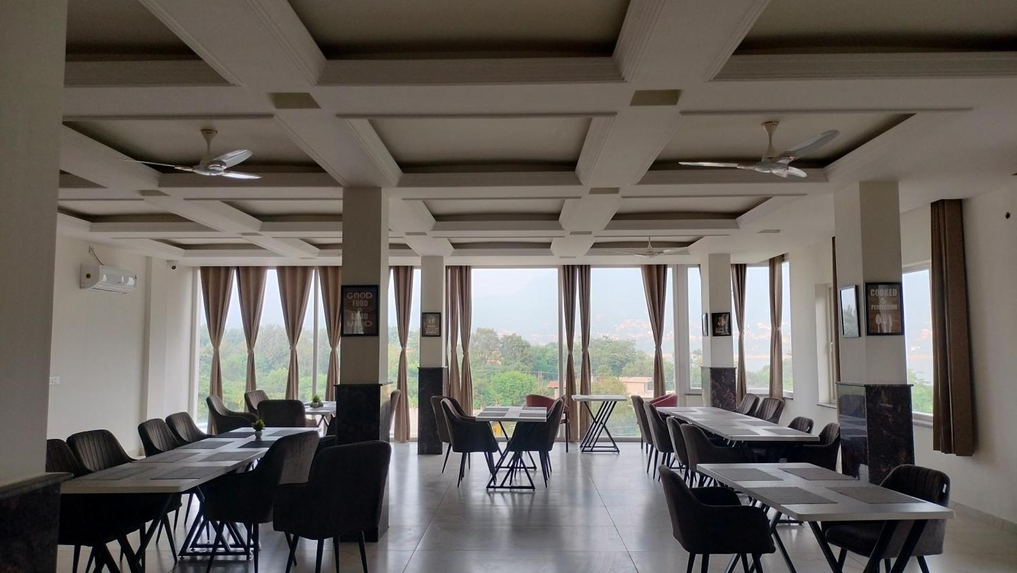 Govind Sagar View Hotel & Restaurant Bilaspur  Экстерьер фото