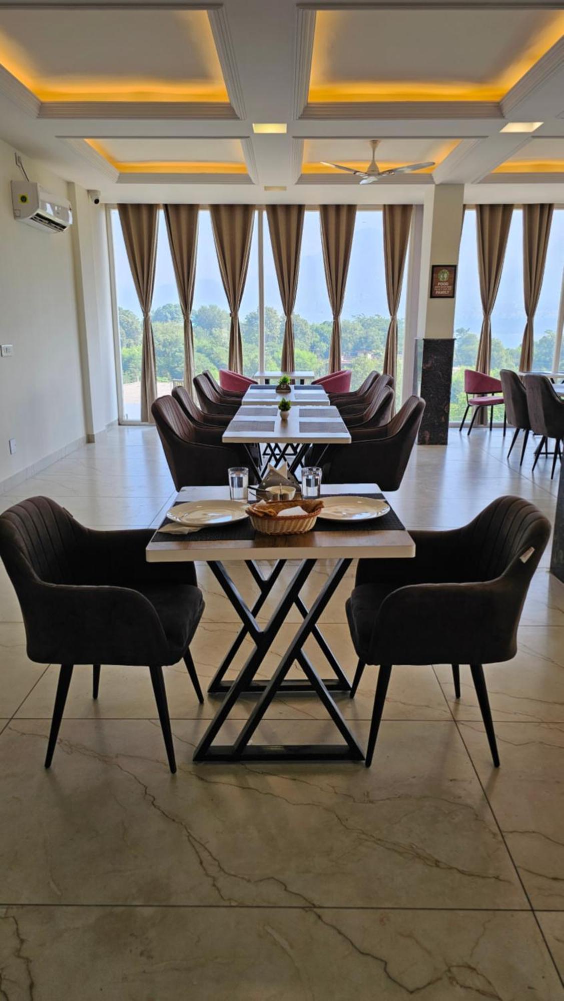 Govind Sagar View Hotel & Restaurant Bilaspur  Экстерьер фото